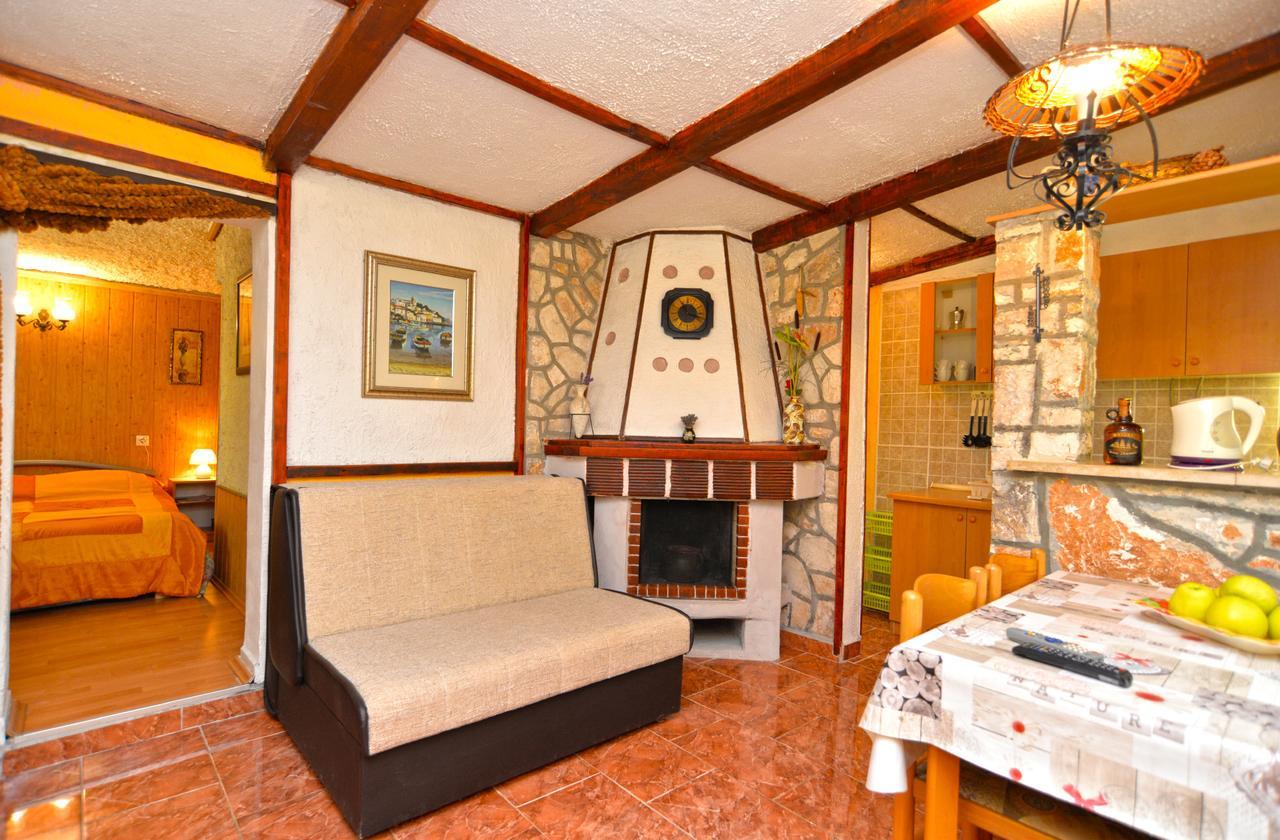 Apartments Predrag 498 梅杜林 外观 照片