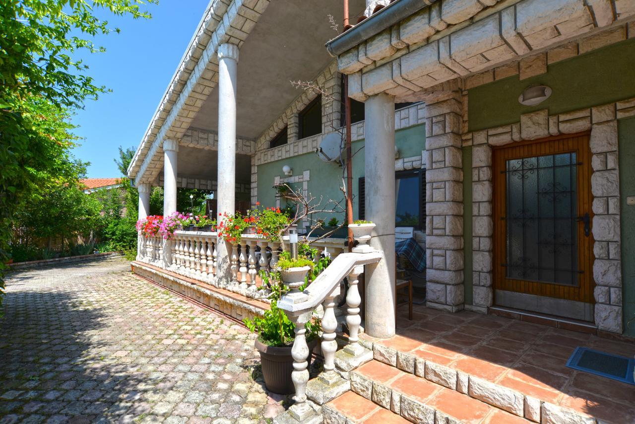 Apartments Predrag 498 梅杜林 外观 照片